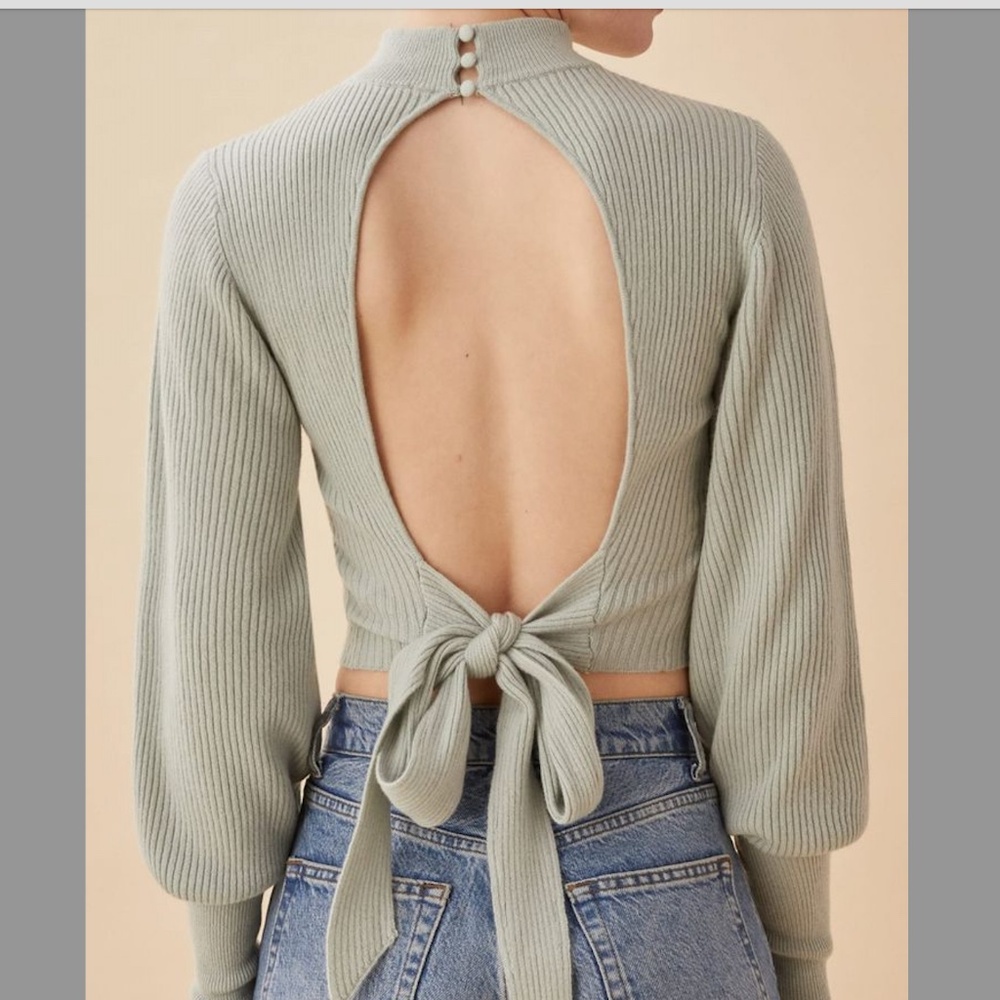 Reformation Cashmere Osteria Open Back Sweater in green (size small)